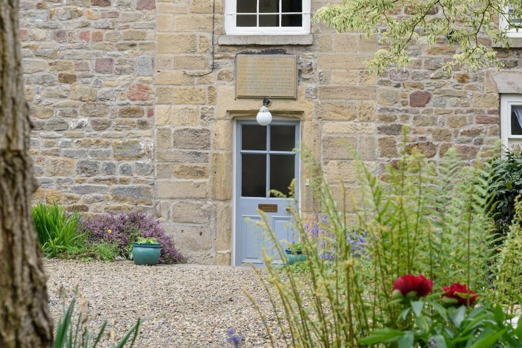Ovingham 10 Bed Stunning House In Village, With Hot Tub מראה חיצוני תמונה
