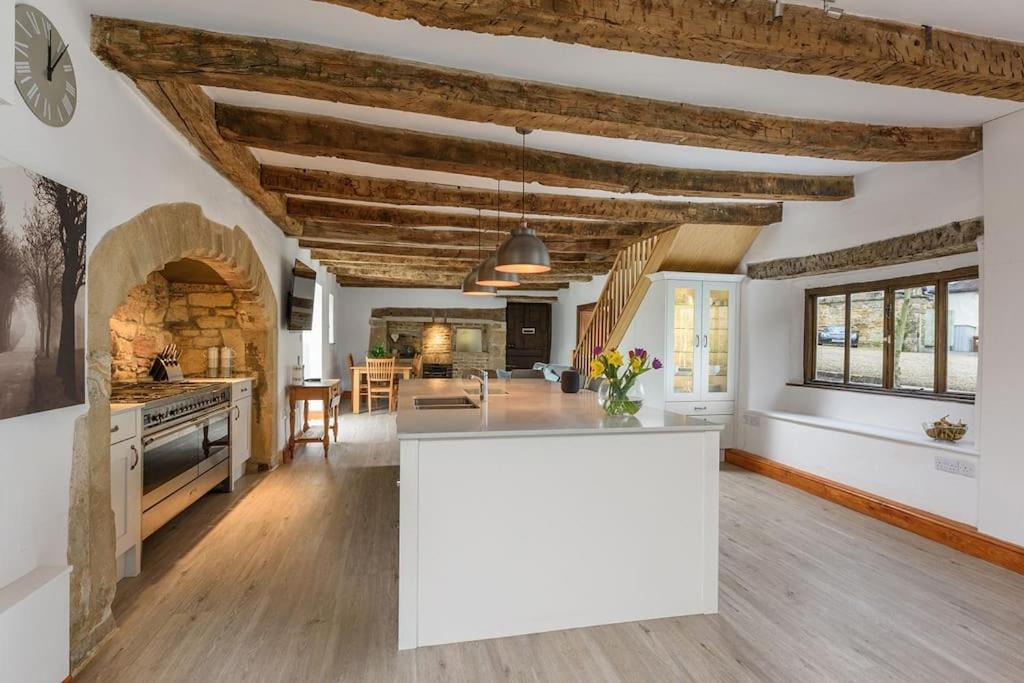 Ovingham 10 Bed Stunning House In Village, With Hot Tub מראה חיצוני תמונה